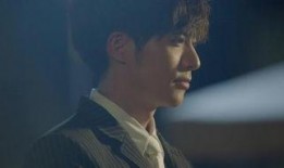 吸血裸女在线观看,惊悚魅影，禁忌之恋在线揭秘